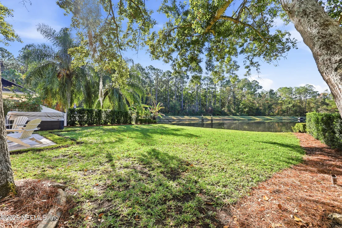 Photo of 537 DANDELION Drive