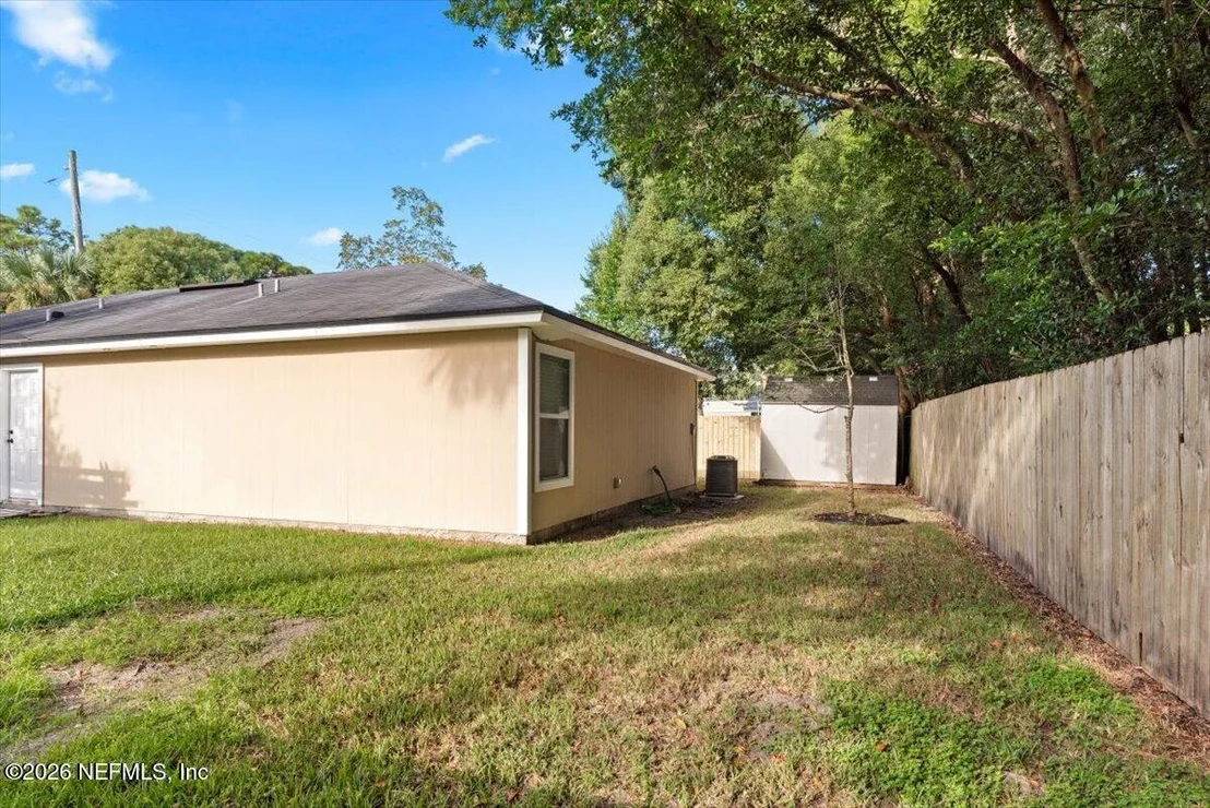 Photo of 6237 SYRINGA Lane