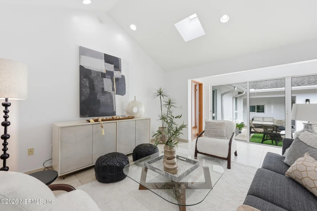 Photo of 8071 PINE LAKE Road