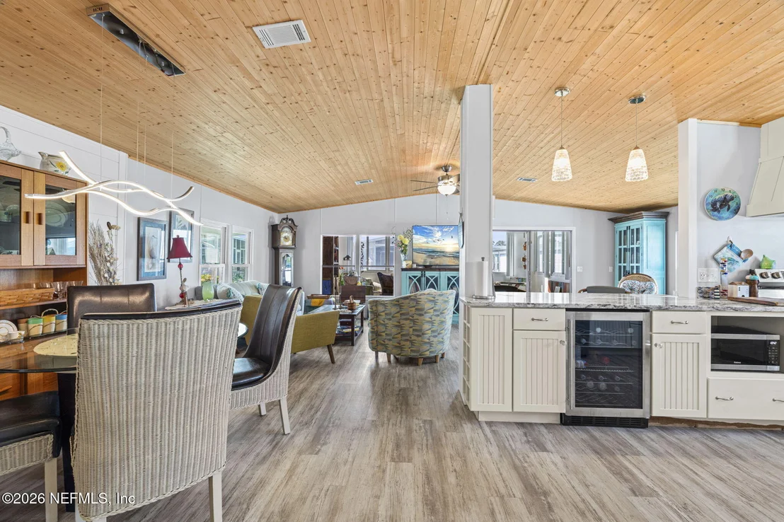 Photo of 223 STARBOARD Drive