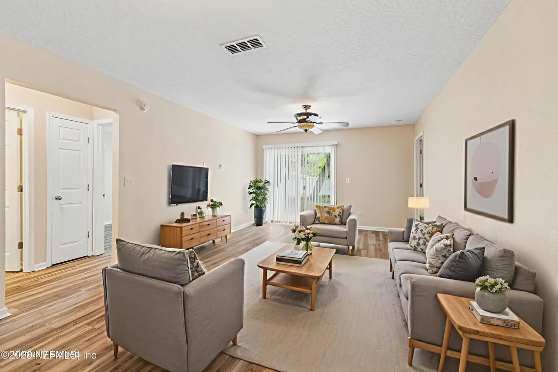 Photo of 73 S TWIN MAPLE Road