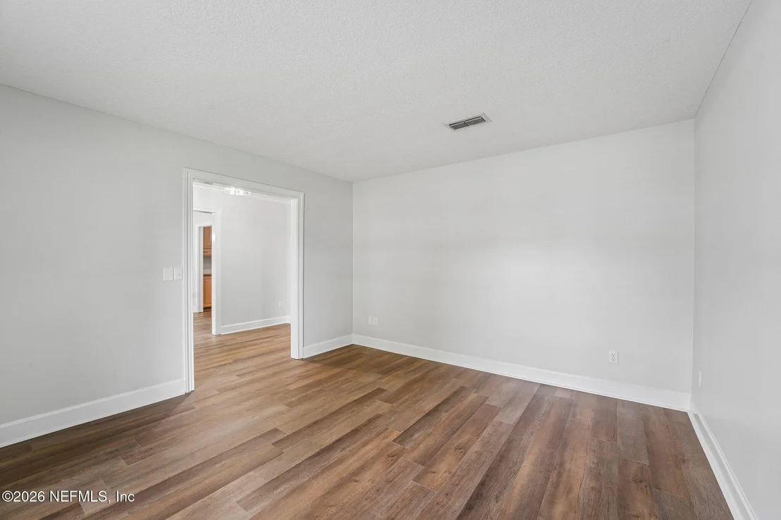Photo of 1607 SHEFFIELD Place