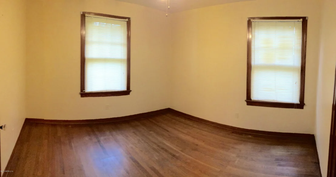 Photo of 1340 AZALEA Drive