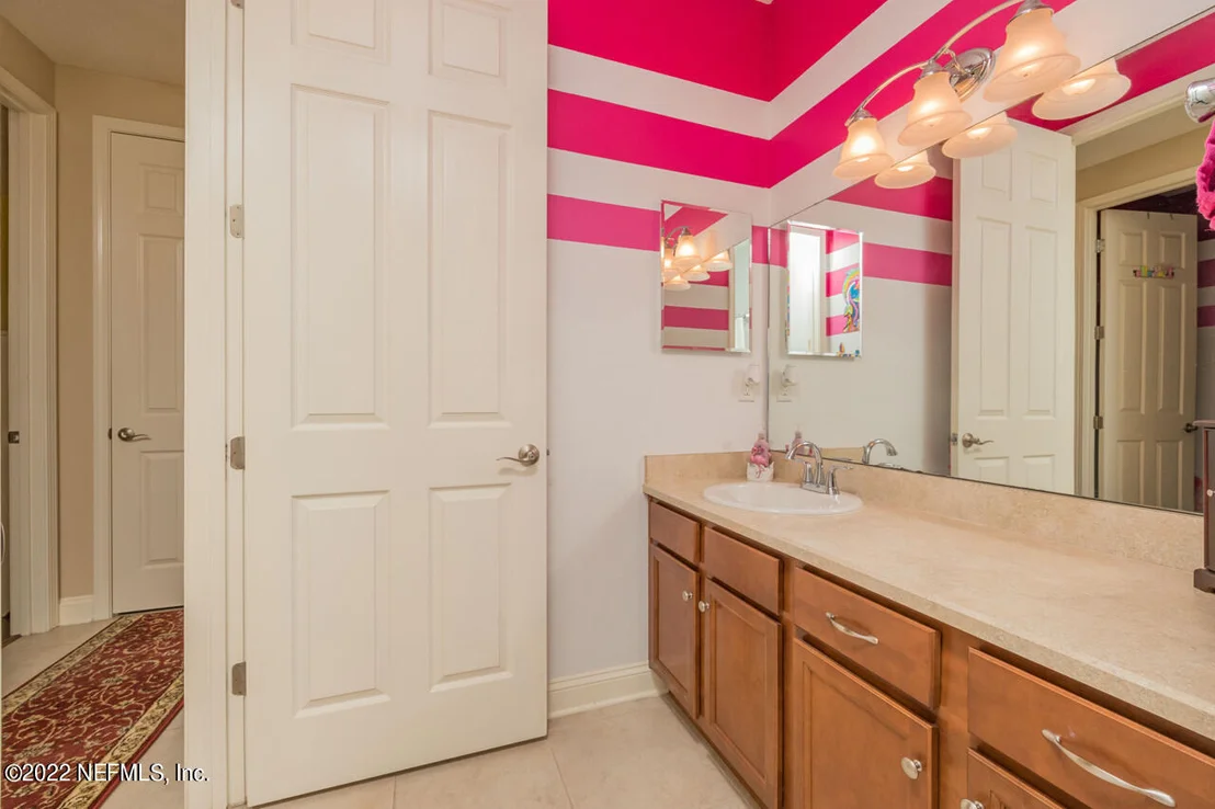 Photo of 121 DEERFIELD GROVE Way