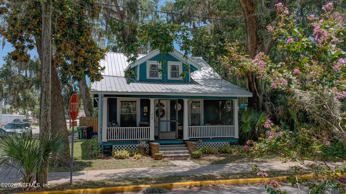 Photo of 9 ARENTA Street