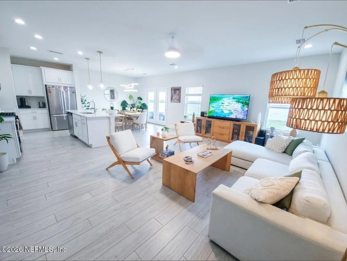 Photo of 13011 HOLSINGER Boulevard