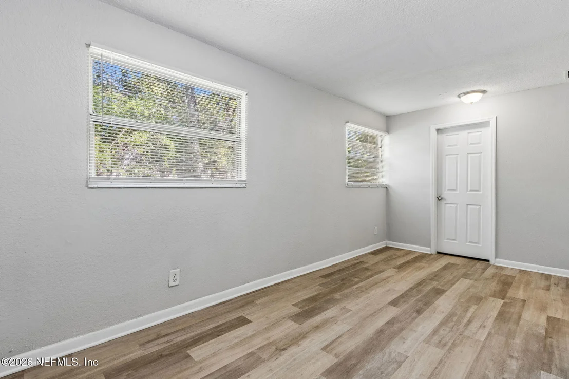 Photo of 2965 SUNSET Street