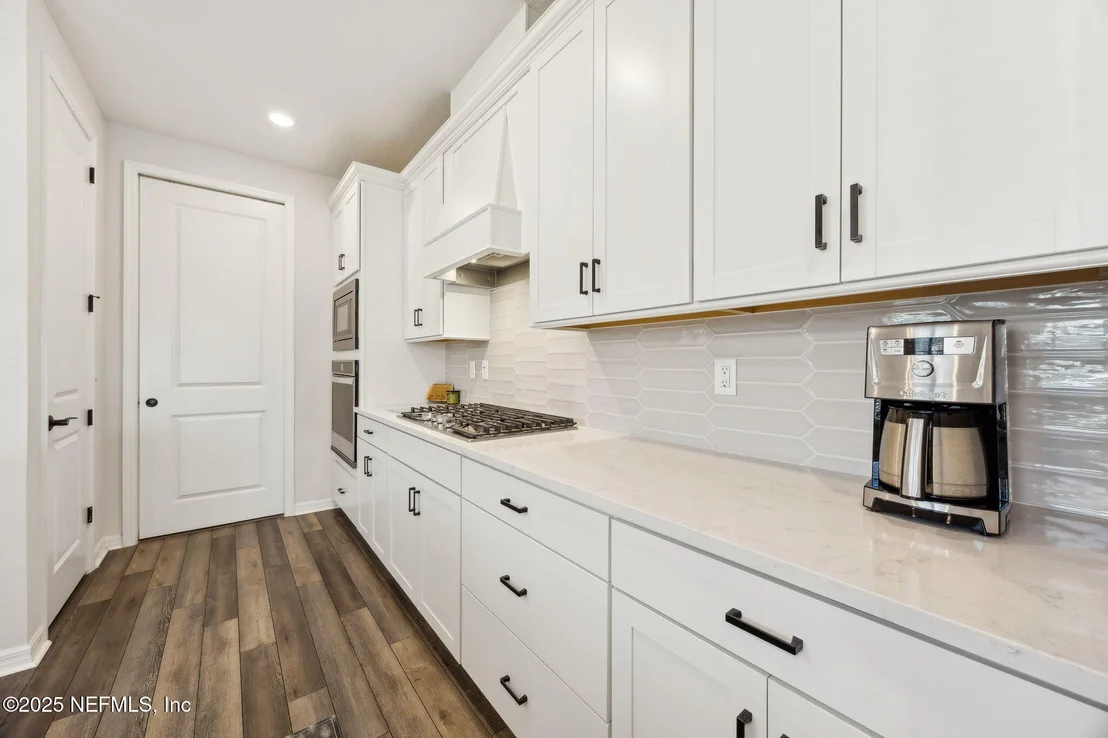 Photo of 671 JUBILEE Circle