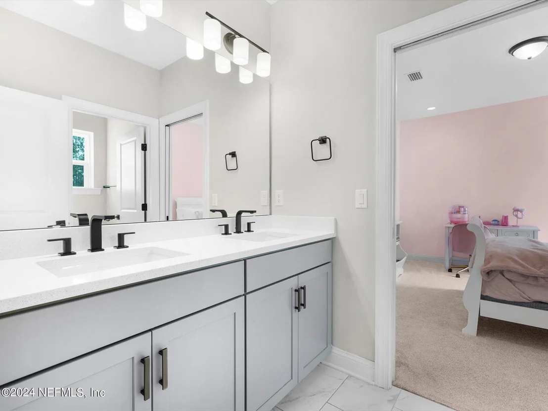 Photo of 192 LOOSESTRIFE Way