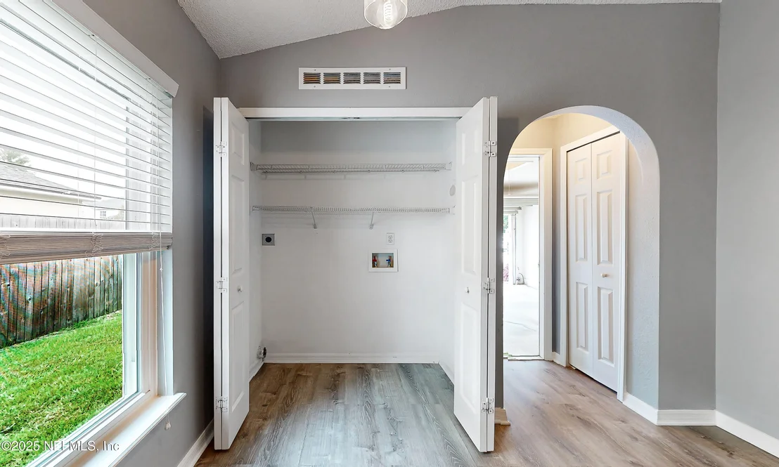 Photo of 2985 STONEGATE Lane