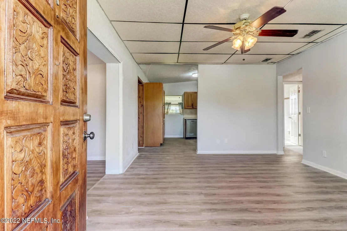 Photo of 2534 LEONID Road
