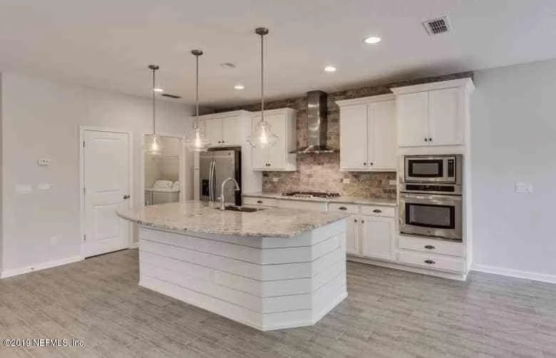 Photo of 79401 PLUMMERS CREEK Drive