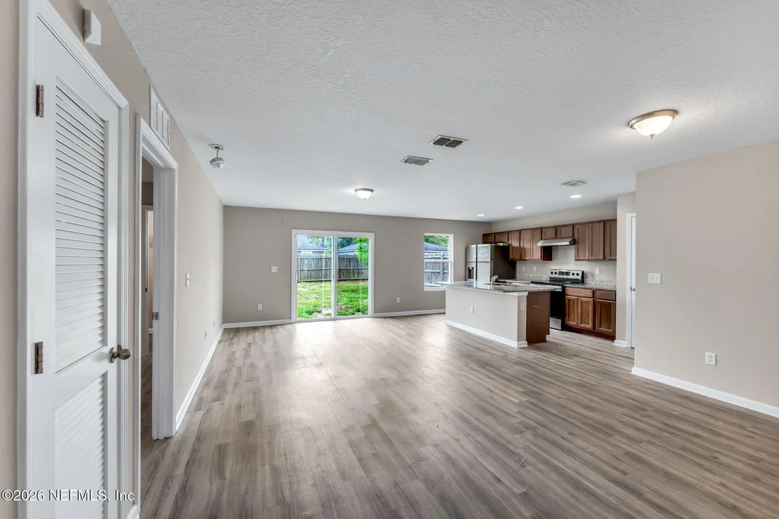 Photo of 7828 HAMMOND Boulevard