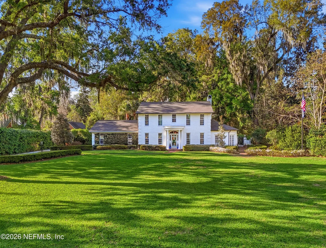 Photo of 2682 FOREST Circle