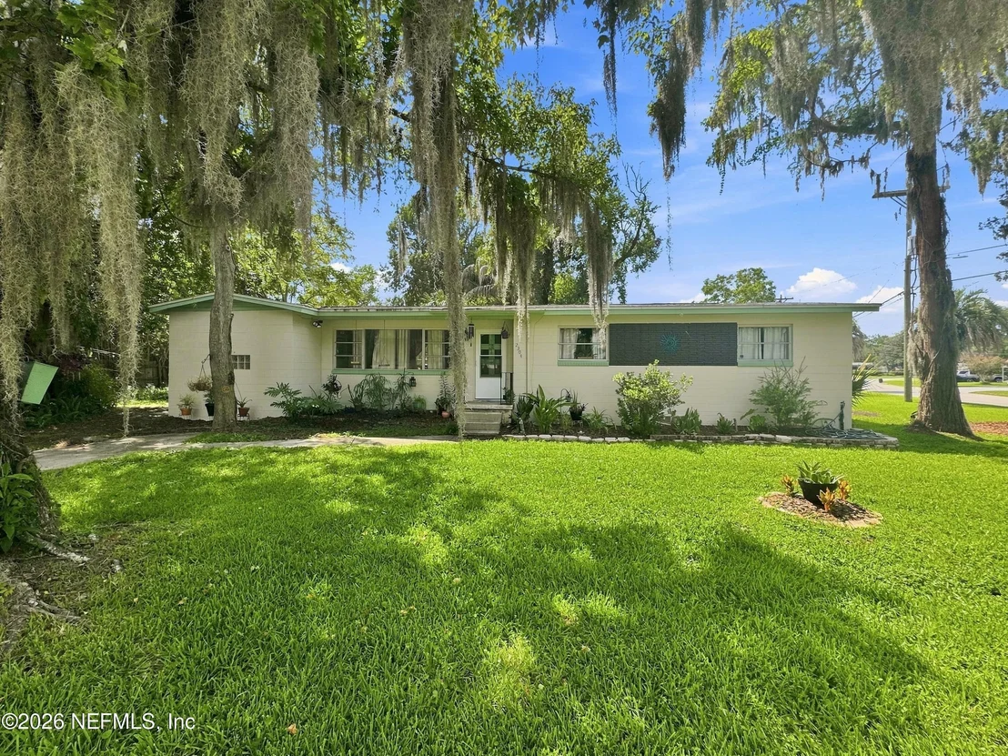 Photo of 2304 RANDY Road