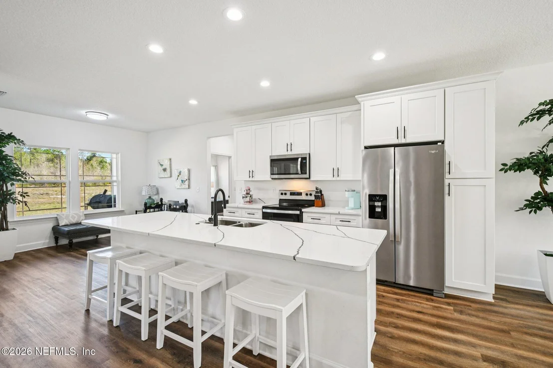 Photo of 5012 LAUREL Street