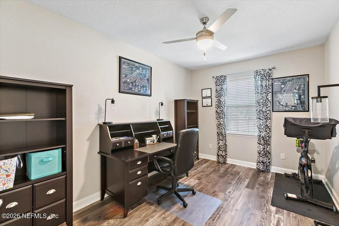 Photo of 16001 HUTTON Lane