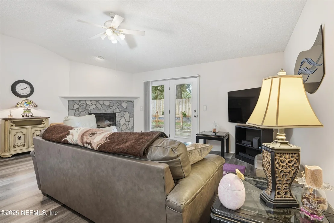 Photo of 1539 BEECHER Lane