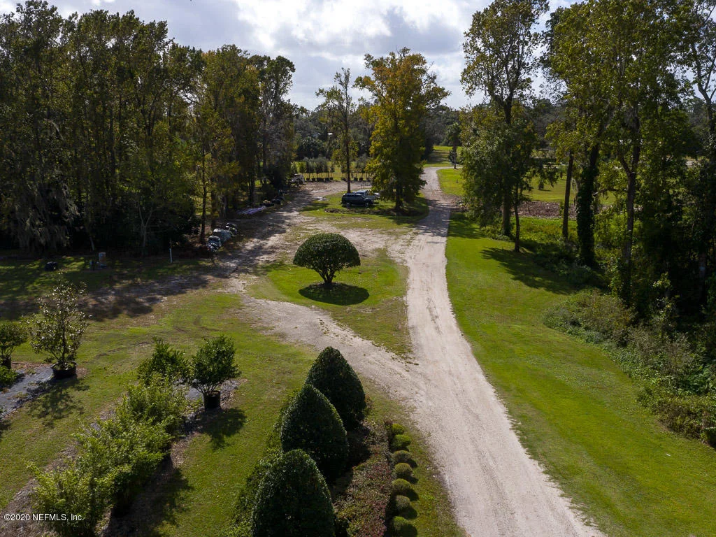 Photo of 116 LAKE Drive