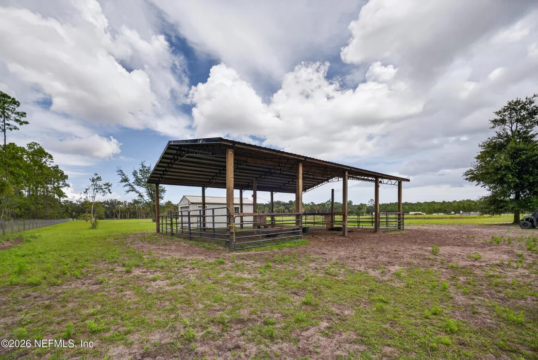 Photo of 475 COUNTY ROAD 335