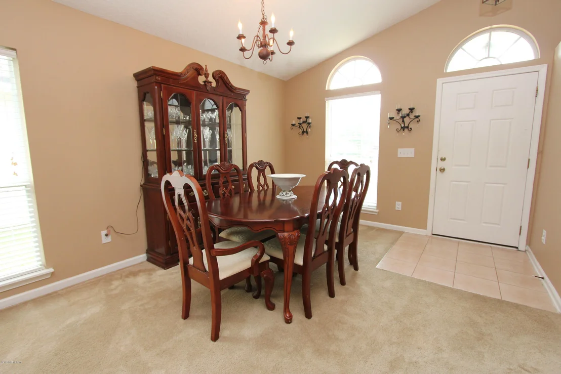 Photo of 329 W Tropical Trace