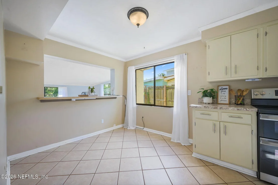 Photo of 431 VALDERIA Drive