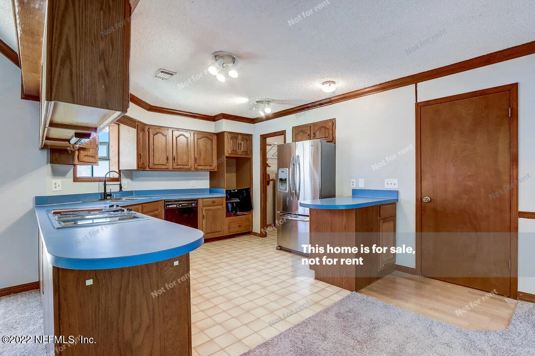 Photo of 4100 HONEYSUCKLE Circle