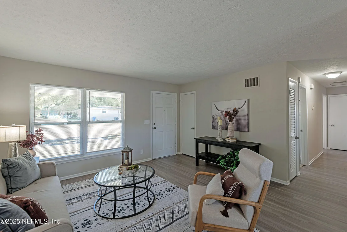 Photo of 2528 LANSDOWNE Drive