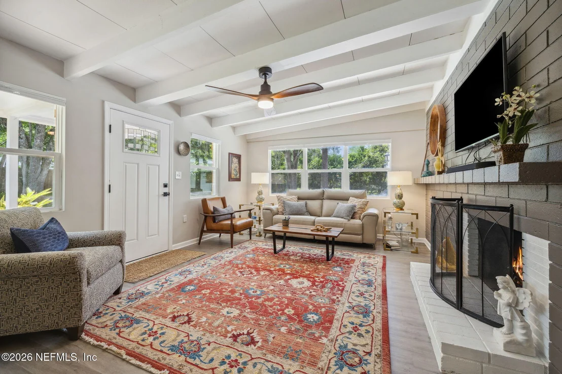 Photo of 13112 MANDARIN Road