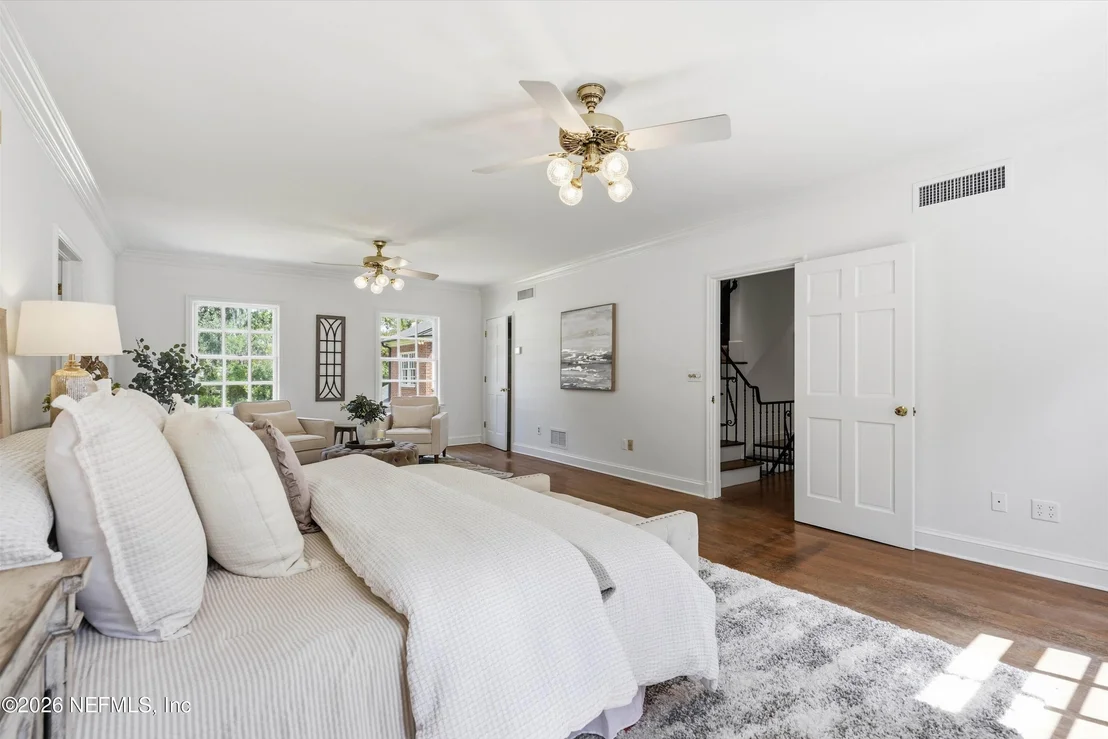 Photo of 959 MAPLE Lane