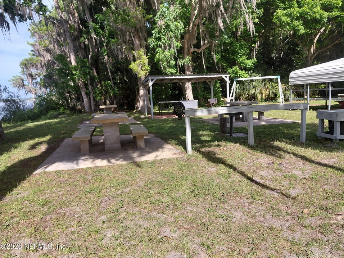 Photo of 426 CARTERET Road