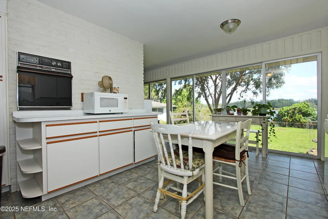 Photo of 4163 TROUT RIVER Boulevard