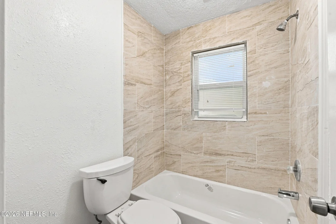 Photo of 3261 TIGER HOLE Road