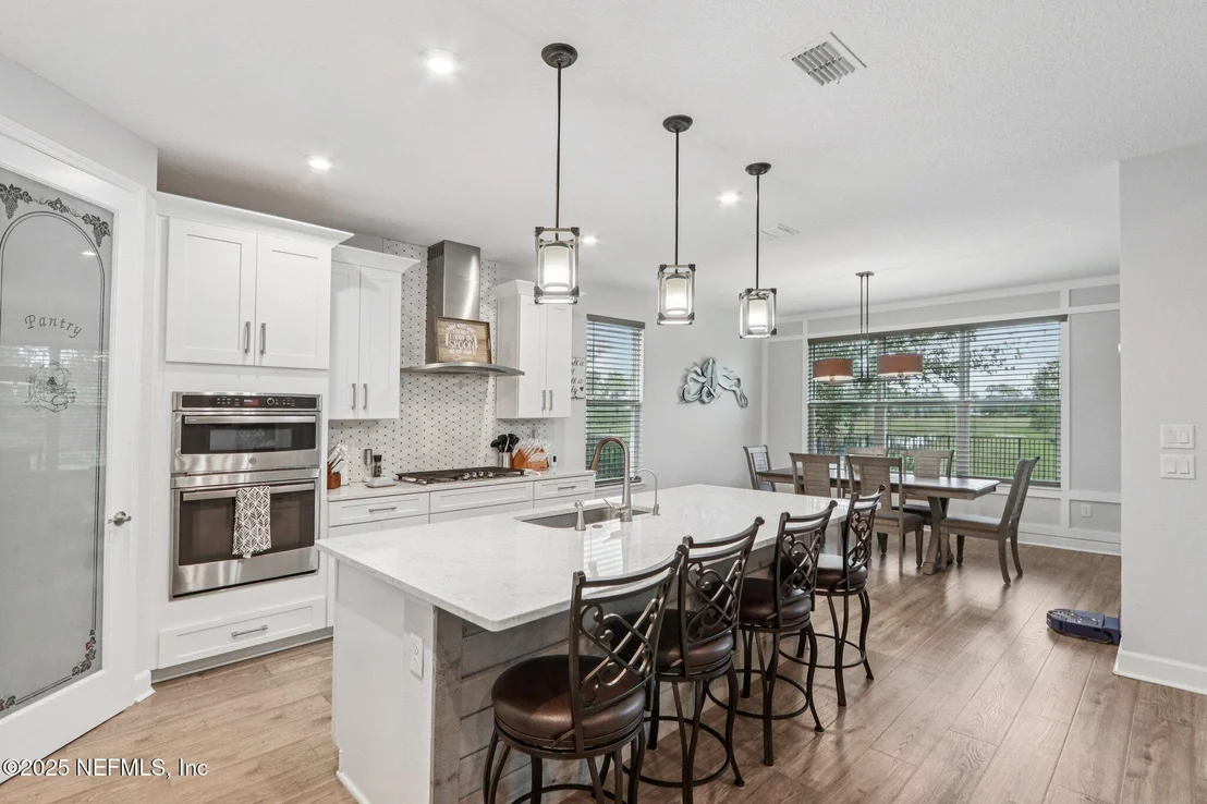 Photo of 576 MARQUESA Circle
