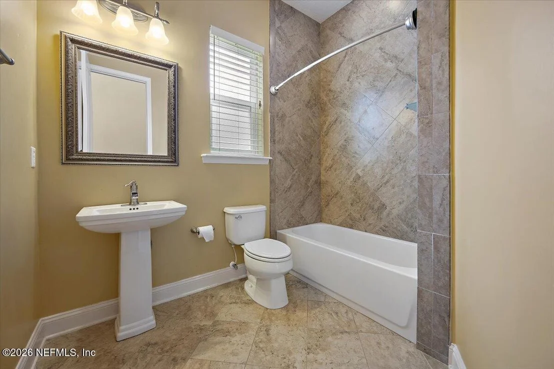 Photo of 275 ST JOHNS FOREST Boulevard