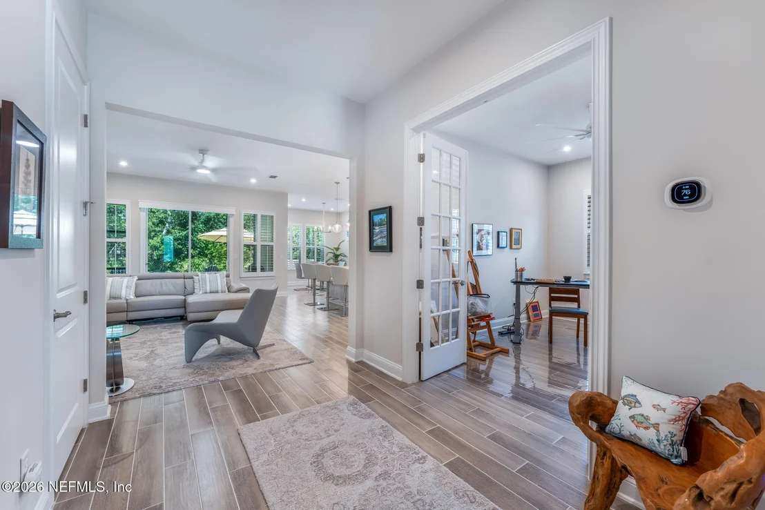 Photo of 295 PALOMAR Drive
