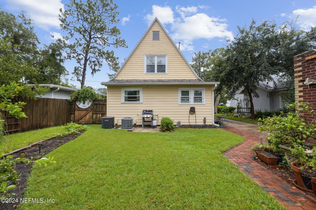 Photo of 3237 RANDALL Street