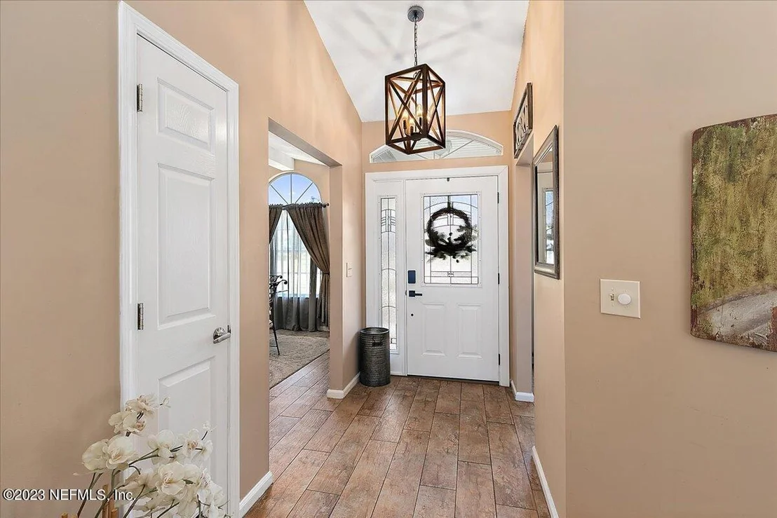 Photo of 910 LONG LAKE Drive
