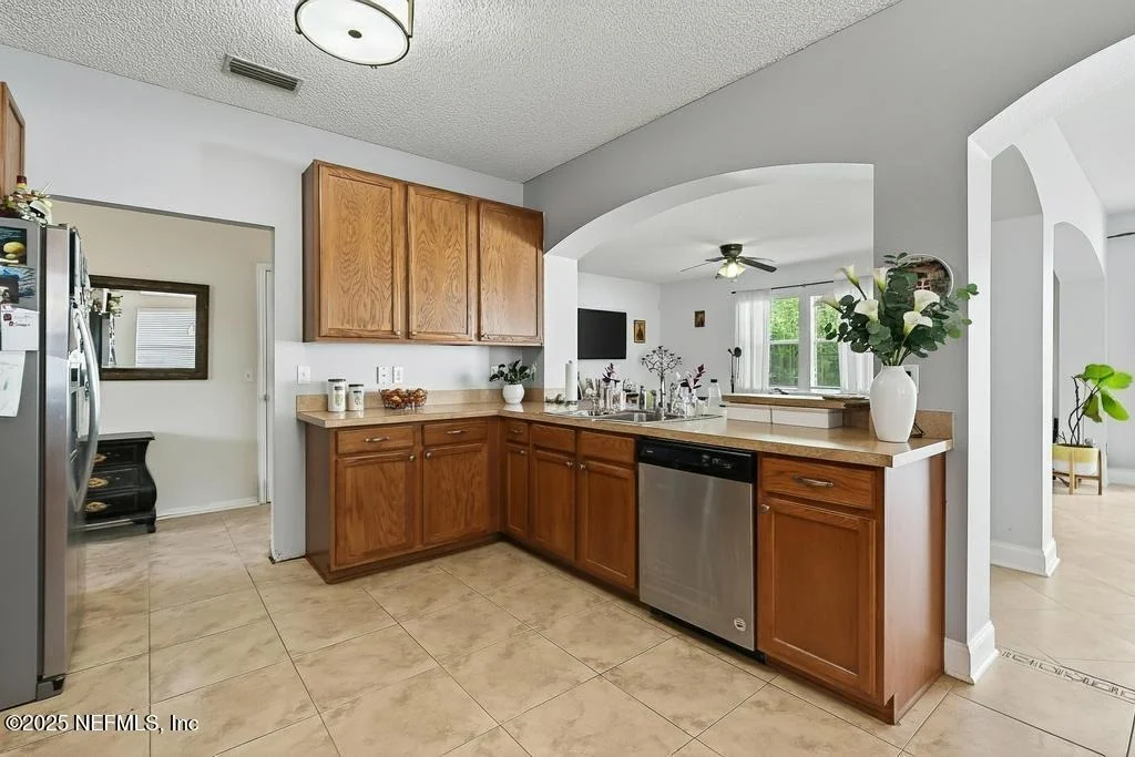 Photo of 12418 TROPIC Drive