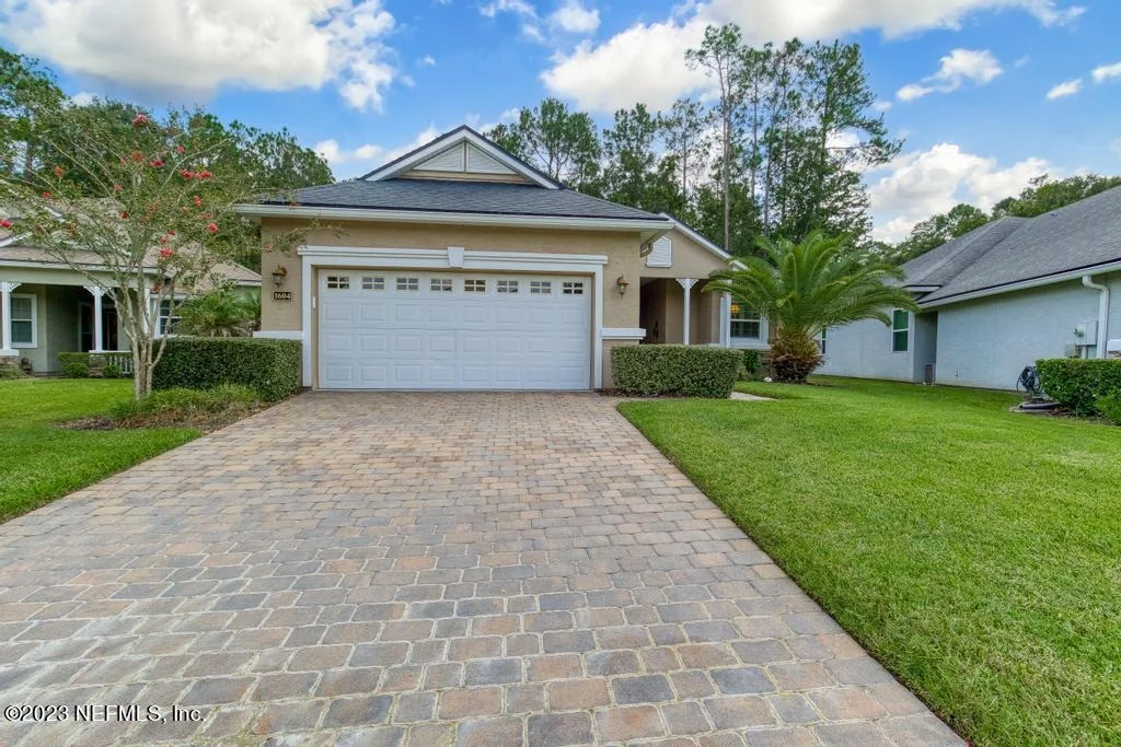 Photo of 1604 SUGAR LOAF Lane