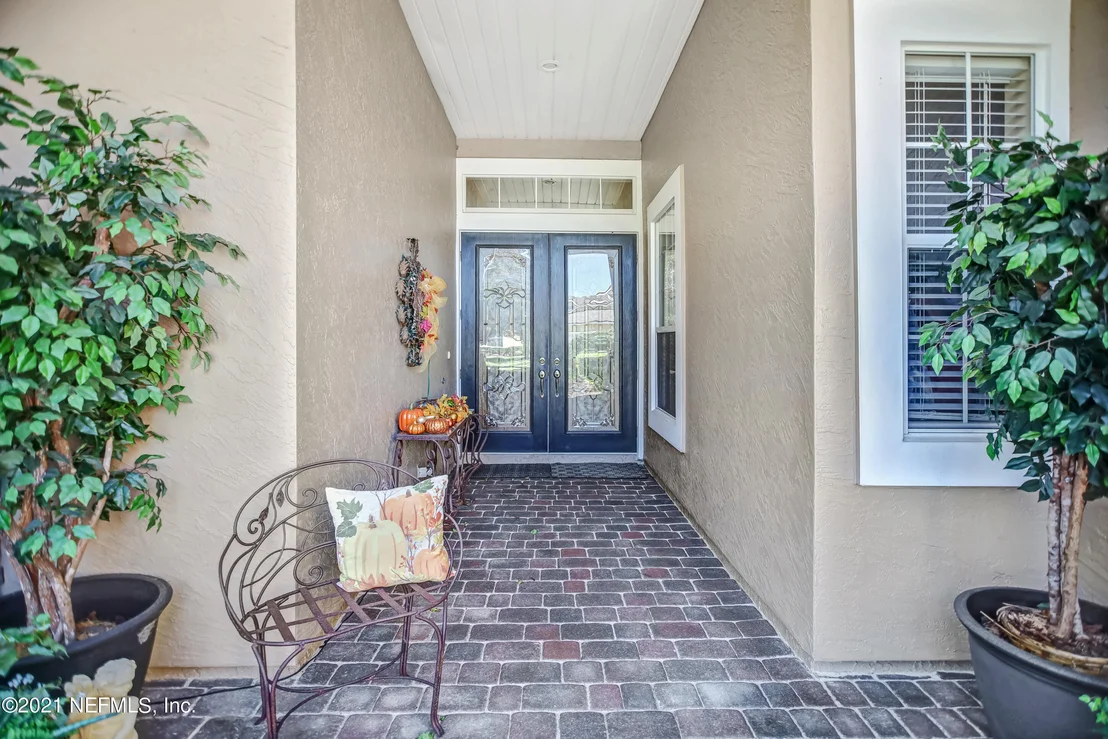 Photo of 1021 INVERNESS Drive
