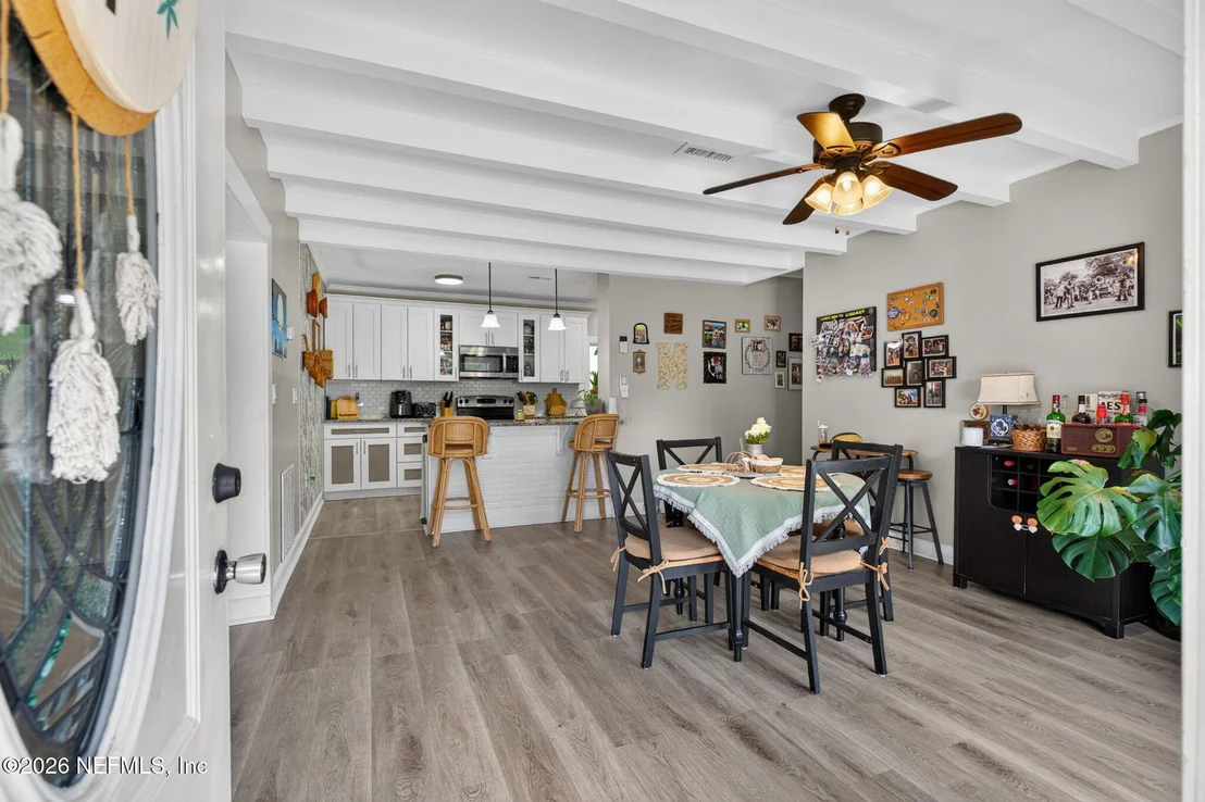 Photo of 1212 CRESTFIELD Road