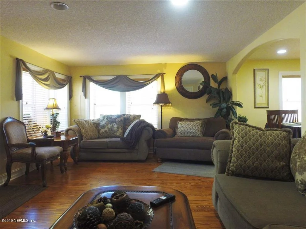 Photo of 127 DEHAVEN Street
