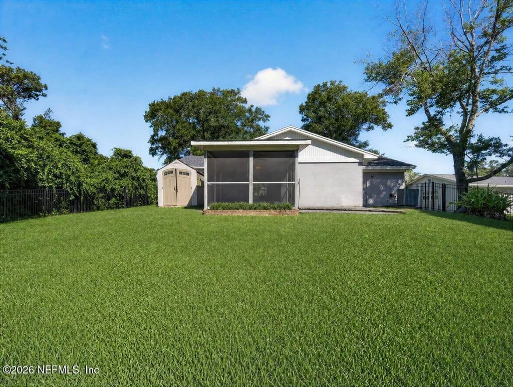 Photo of 474 CASUARINA Circle