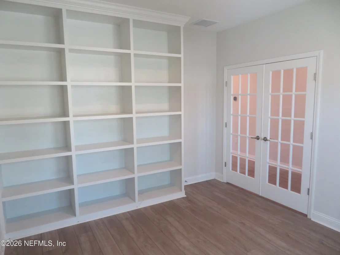 Photo of 313 MEADOW CREEK Drive