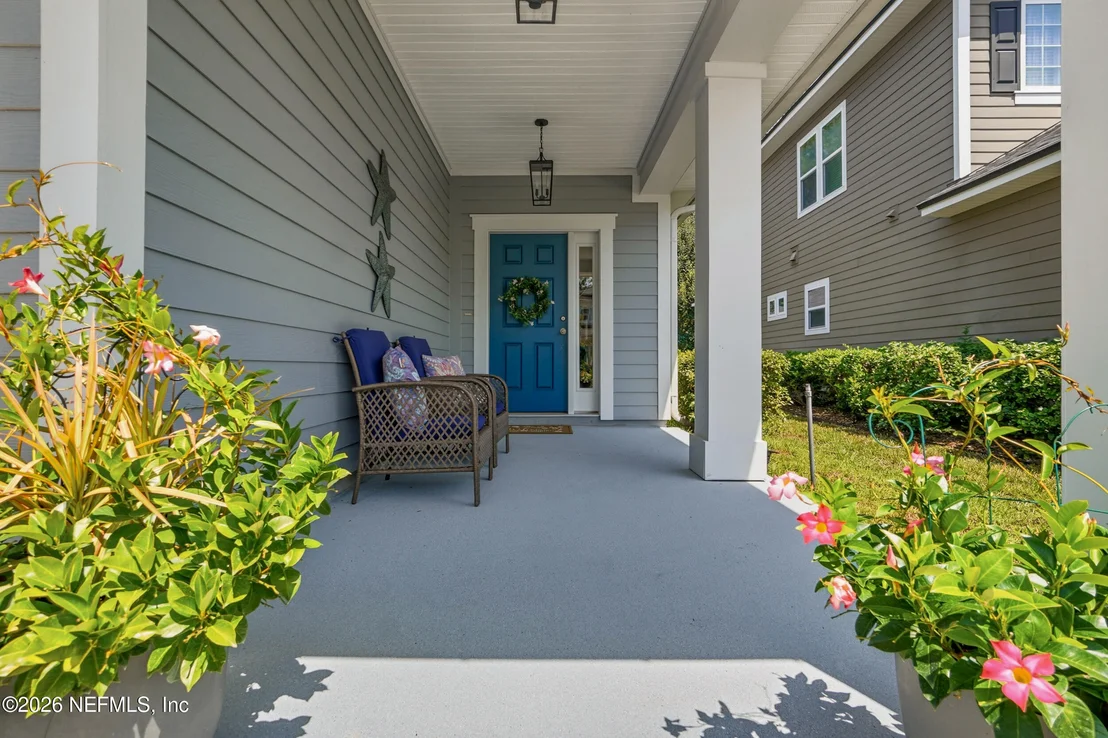Photo of 490 WINDERMERE Way