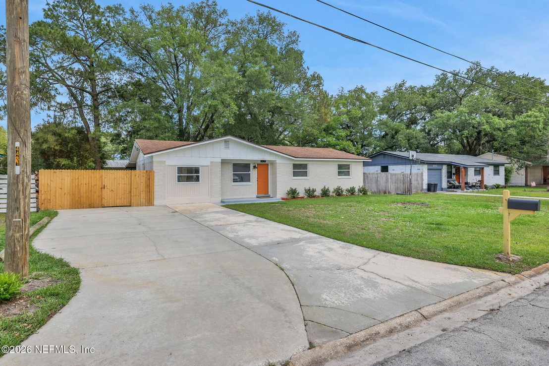 Photo of 4435 RAINER Road