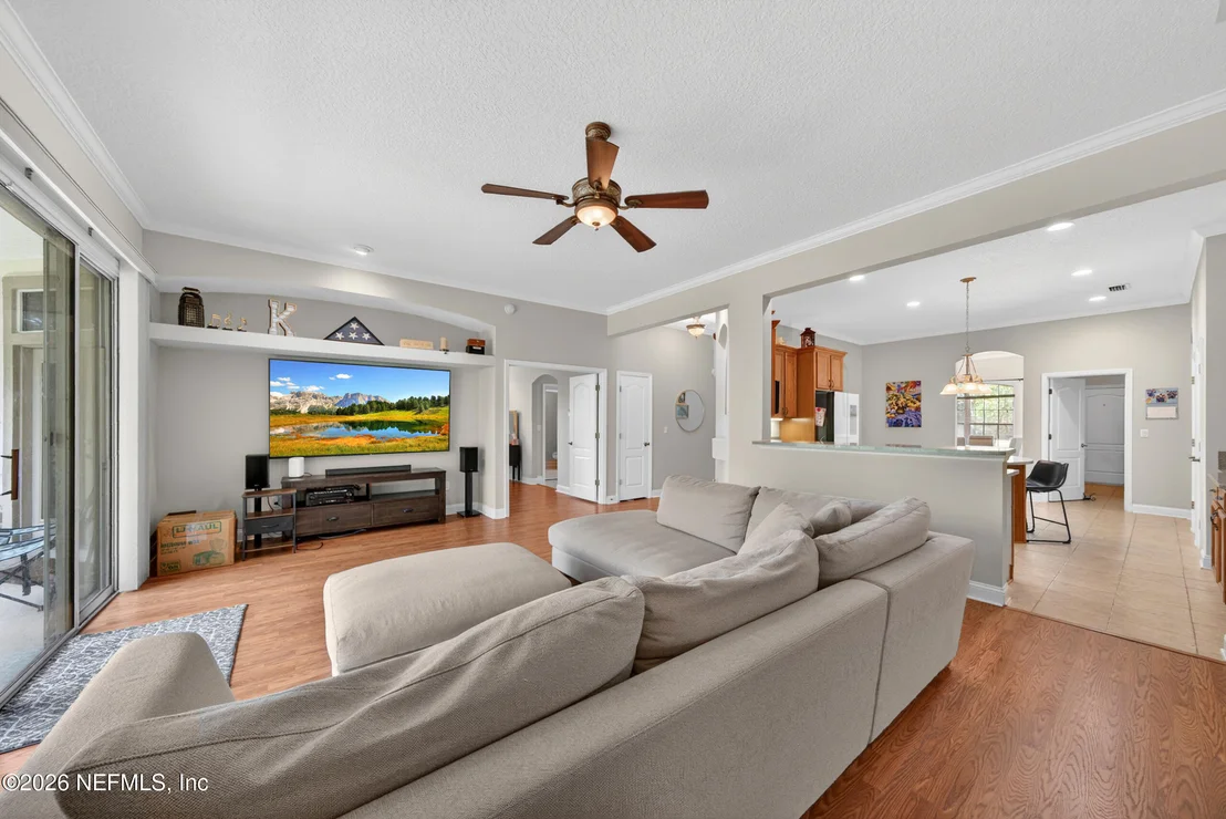 Photo of 1439 BARRINGTON Circle
