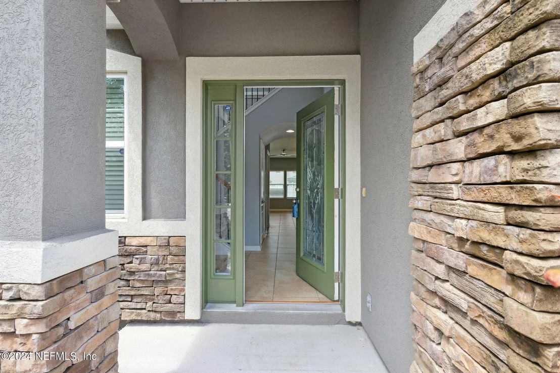 Photo of 597 DRYSDALE Drive