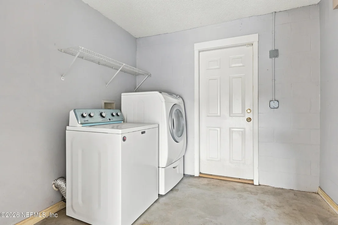 Photo of 421 MANGO Circle